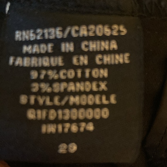 Guess black denim shorts size 28. - Picture 4 of 4